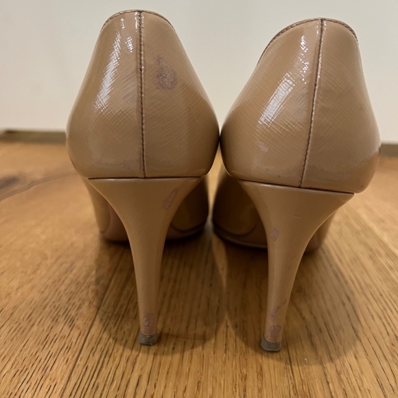 Prada saffiano leather pumps - Picture 6 of 7